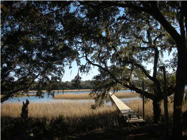 4483  Kite Dr, Wadmalaw Island, SC 
